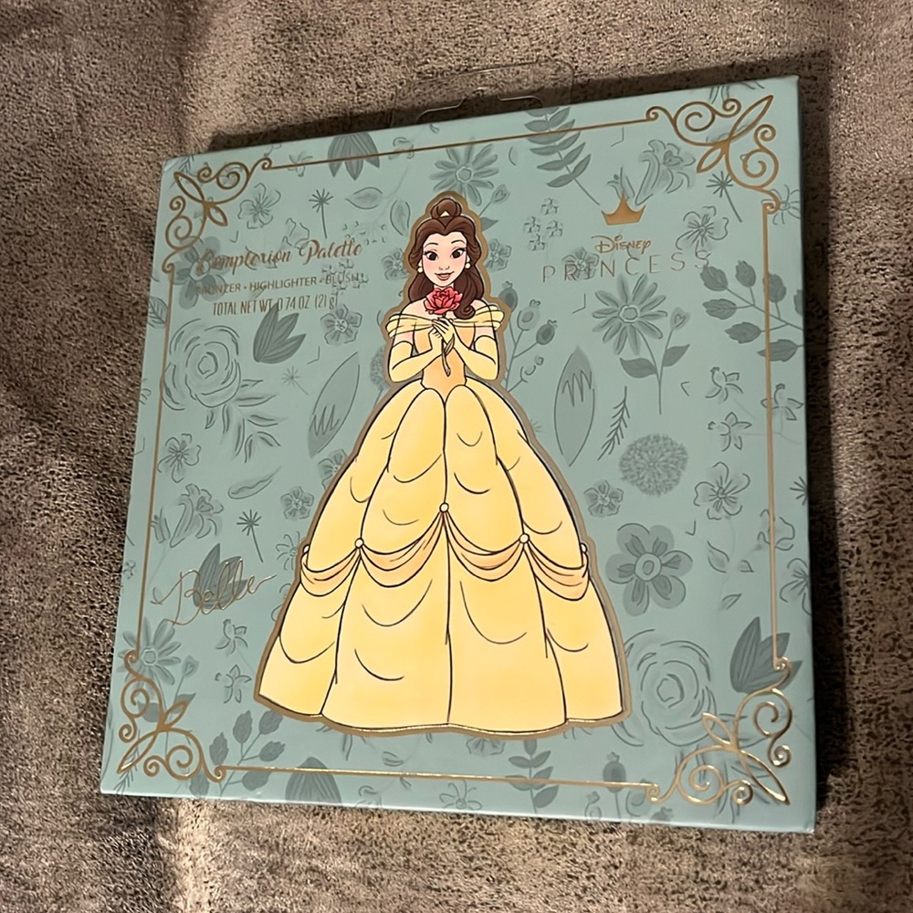 NWT Disney Makeup Disney Princess Belle Complexion Palette